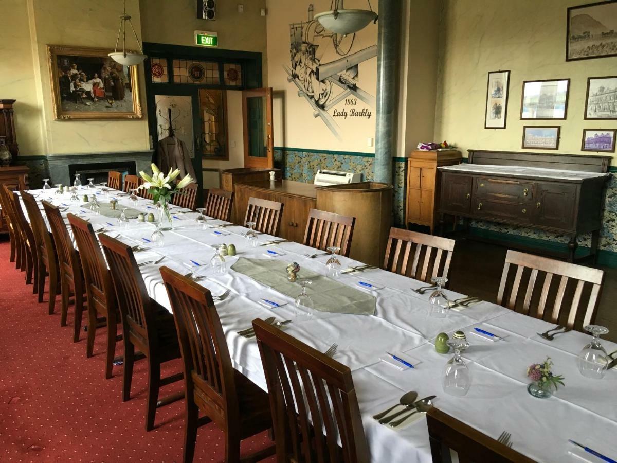 Victoria Railway Hotel Invercargill Eksteriør billede